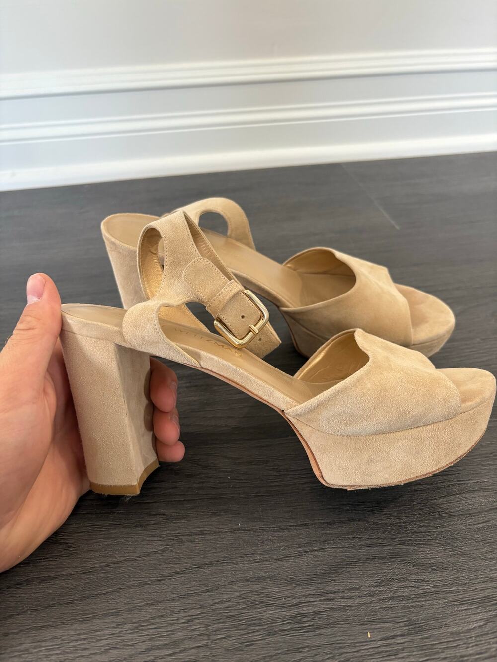 Stuart Weitzman Tan Suede Heels Size 9